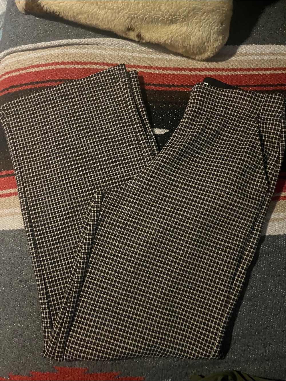 Max Studio London Houndstooth Stretch Pants
